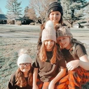 Meet your Posher, Ava